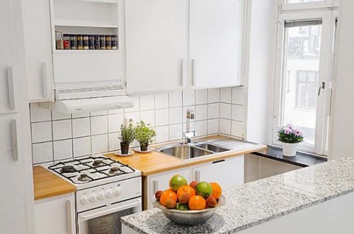 Small Functional Kitchens to Utilize Kitchen Space