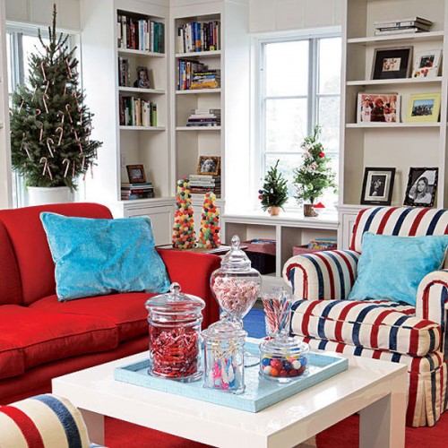 Decorate cushions in red and white