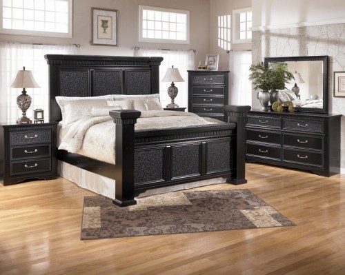 The 4 Commonly Overlooked Rules for Using Black Bedroom Furniture