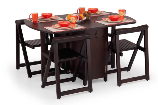 Folding dining table