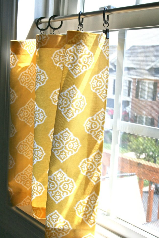 No-Sew Cafe Curtains