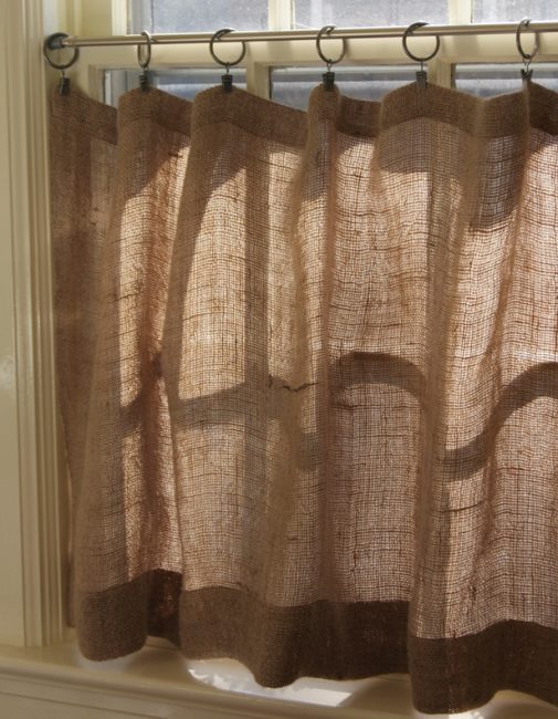 No-Sew Country Curtain with Burlap